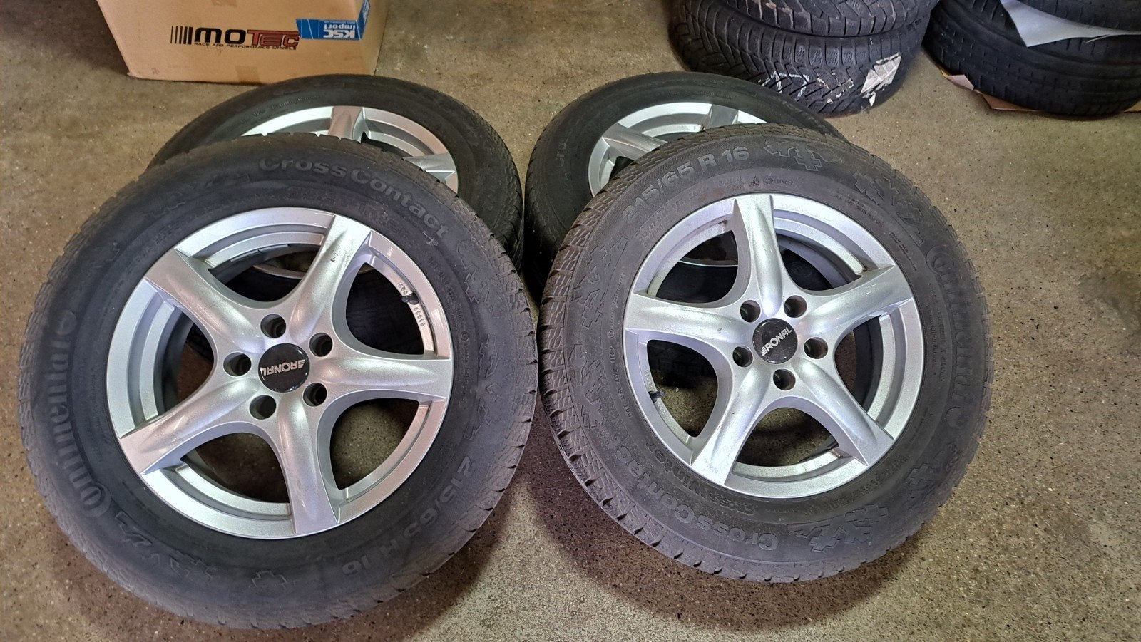 Velgen set voor Volkswagen Tiguan type 1 / 215/65R16, Ophalen, 16 inch, Winterbanden, Continental