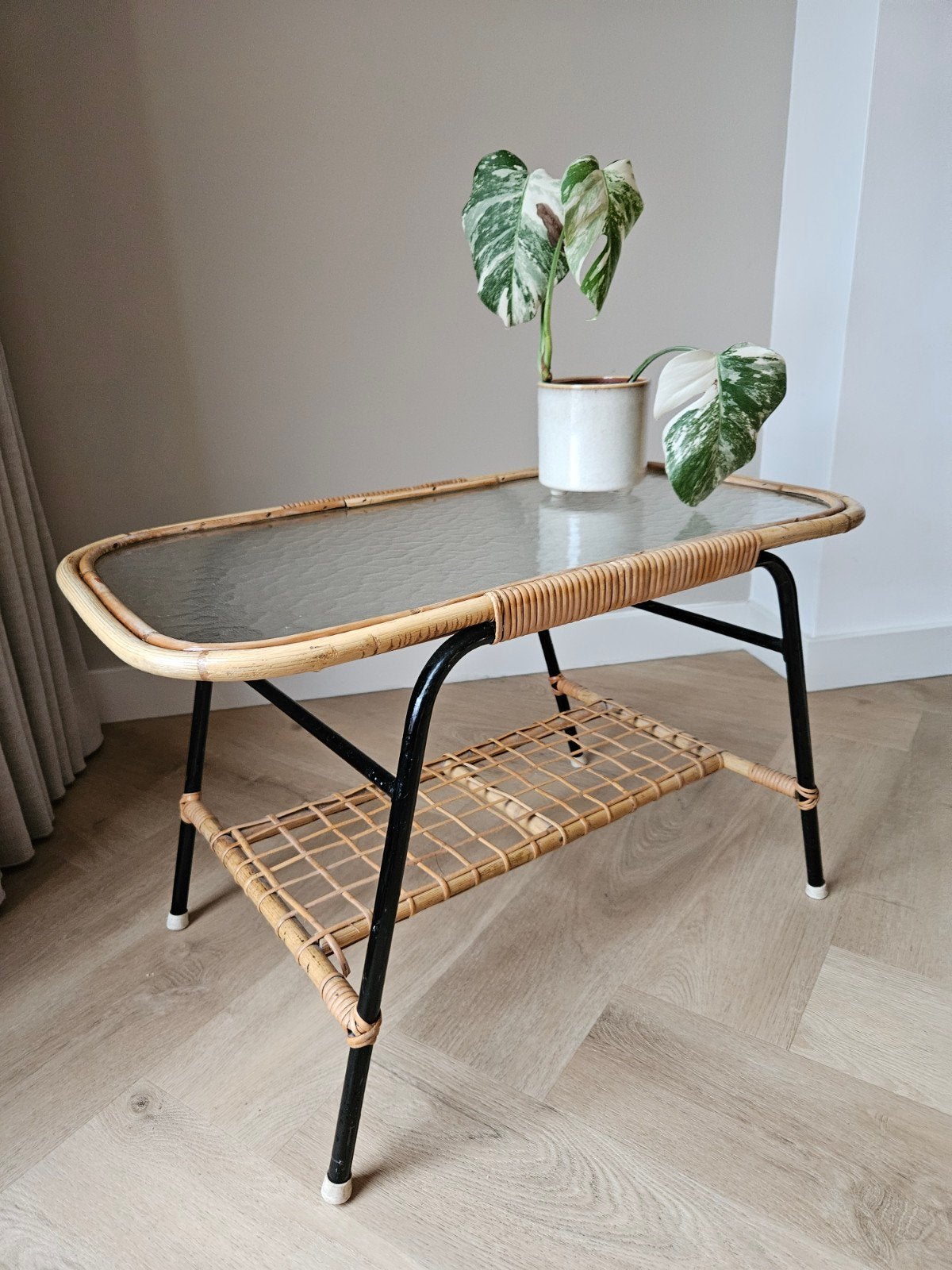 Rohe Noordwolde bijzettafel, Huis en Inrichting, Ophalen