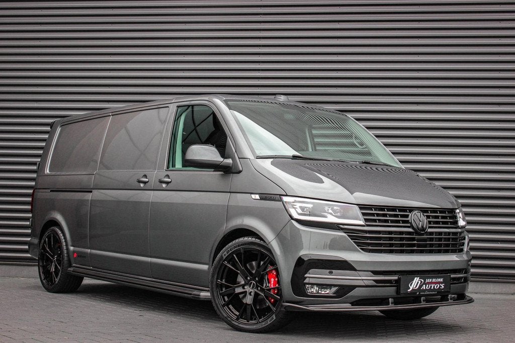 Volkswagen Transporter 2.0 TDI L2H1 150PK DSG JB- EDITION /, Zwart, 4 cilinders, 150 pk, Volkswagen