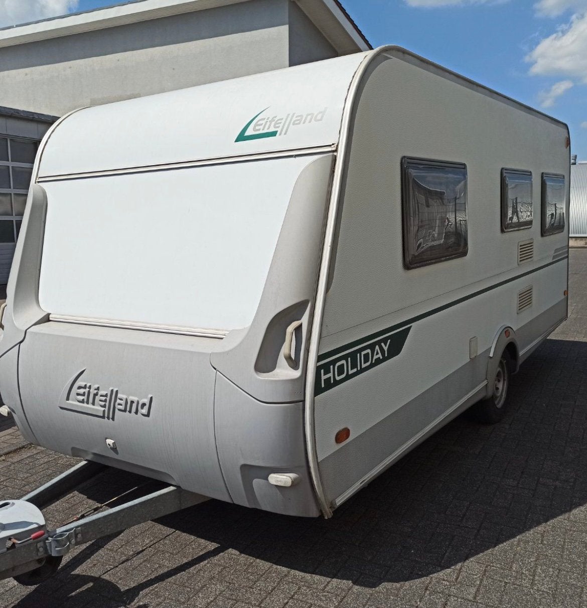 Nette Eifelland 460! Enkele bedden! Voortent, bovag 2026!, Caravans en Kamperen, Caravans, Rondzit, Schokbreker, Bedrijf, Eifelland