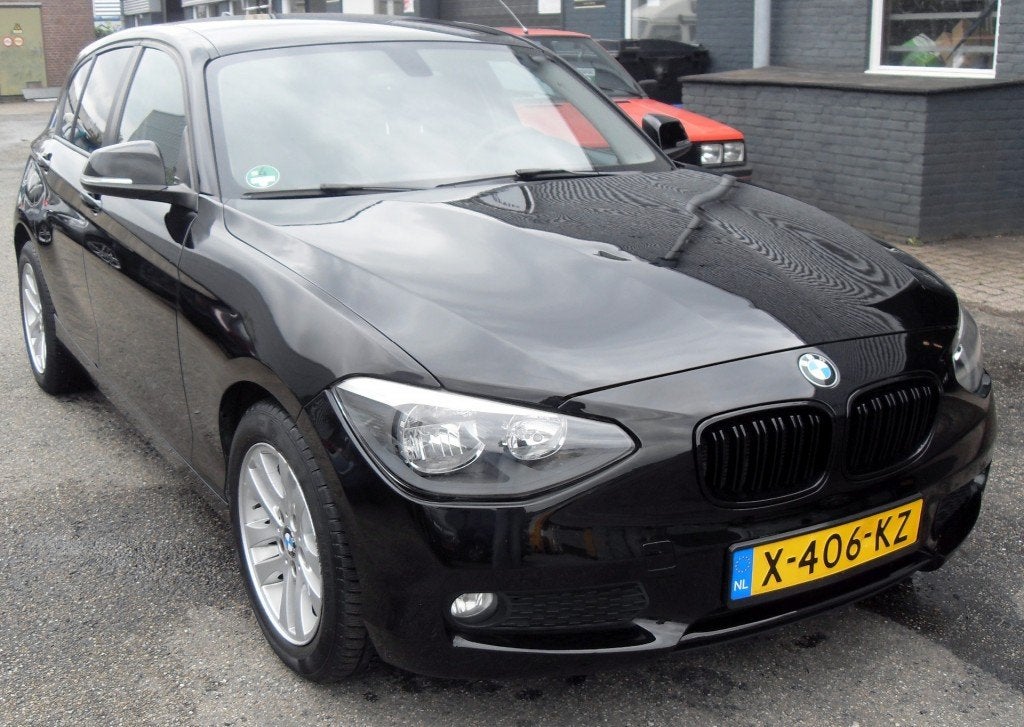 Bmw 1-SERIE  business, nieuw model facelift / airco/ stoelve, 1-Serie, Euro 5, Gebruikt, 4 cilinders