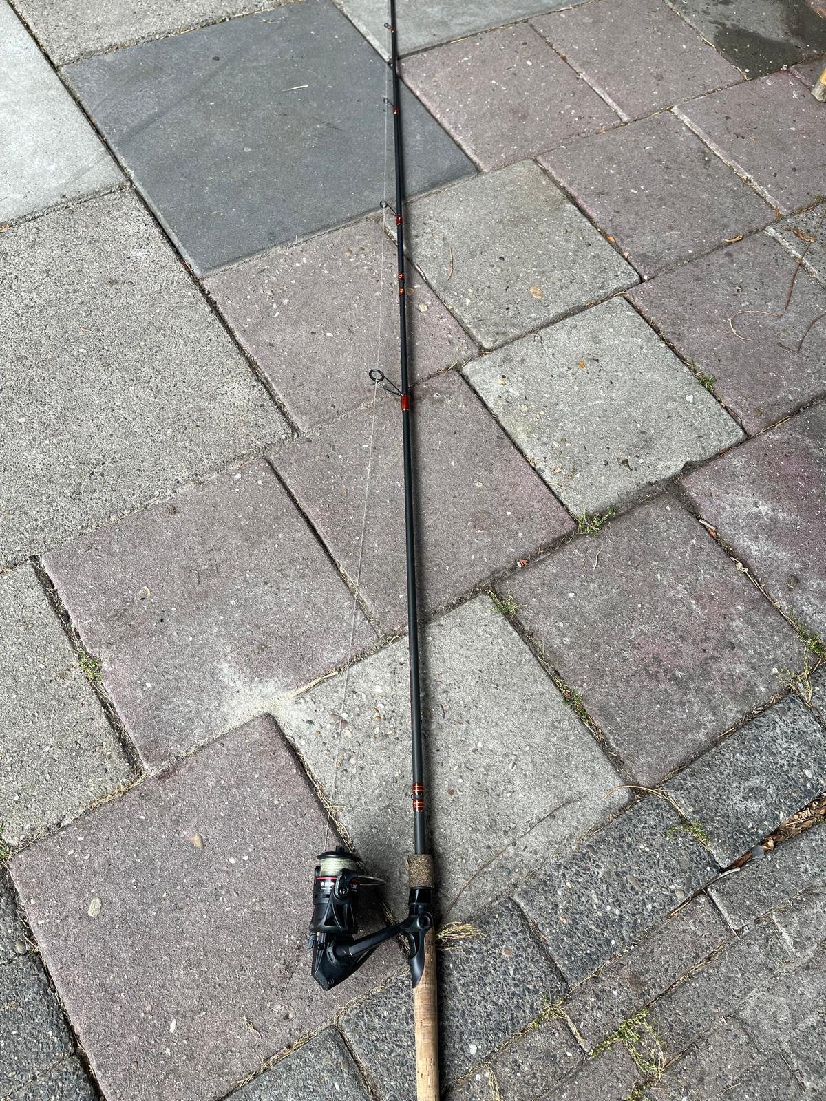Erg mooie hengel met molen werphengel zgan, Ophalen, Zo goed als nieuw, Molen