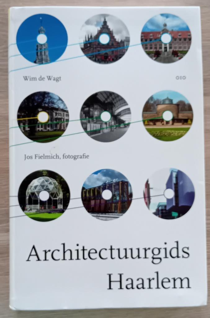 Architectuurgids Haarlem, 2005, Ophalen of Verzenden, Zo goed als nieuw