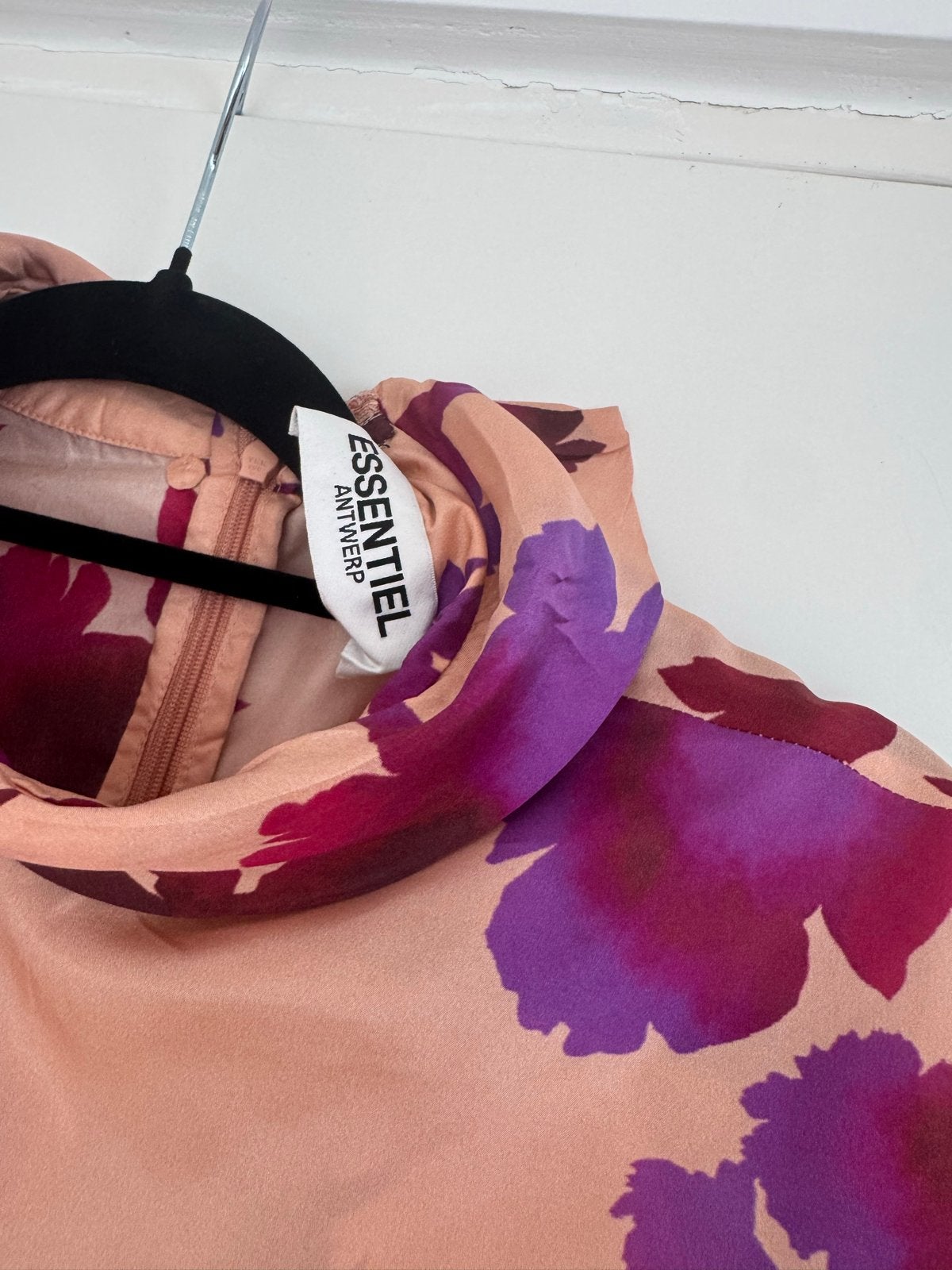 Essentiel Antwerp blouse met bloemenprint, Kleding | Dames, Blouses en Tunieken, Ophalen of Verzenden, Zo goed als nieuw, Maat 36 (S)