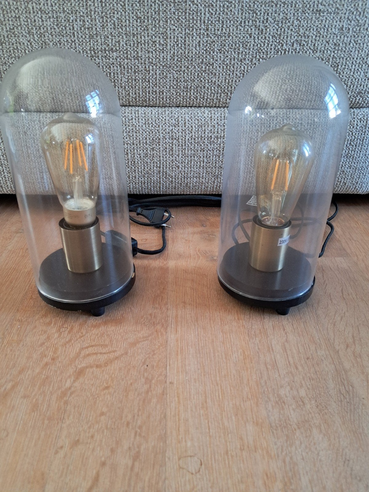 2 Tafellampen, Ophalen