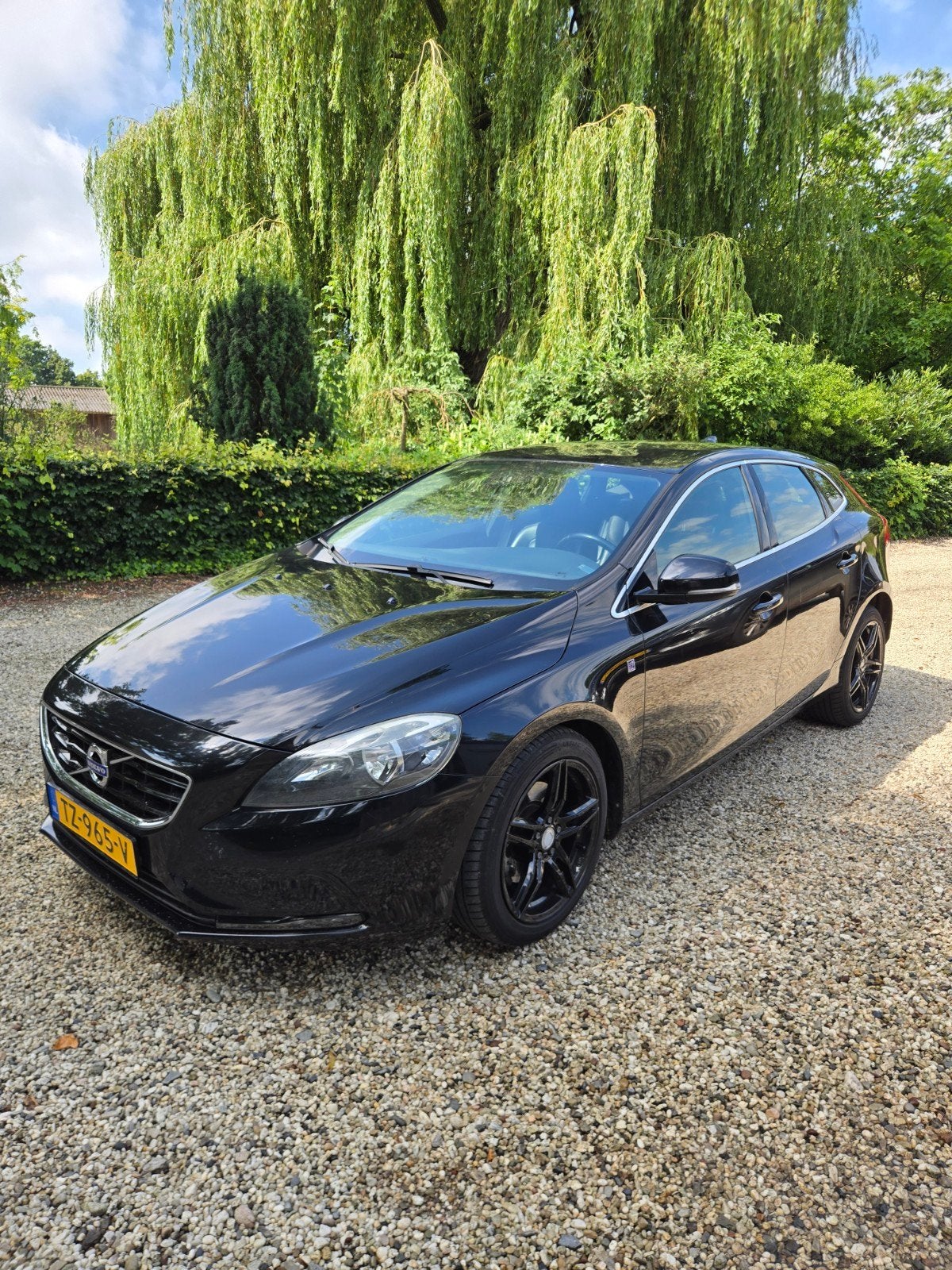 Volvo V40 1.6 T3 150PK 2015 Zwart, Voorwielaandrijving, 1596 cc, 4 cilinders, Zwart