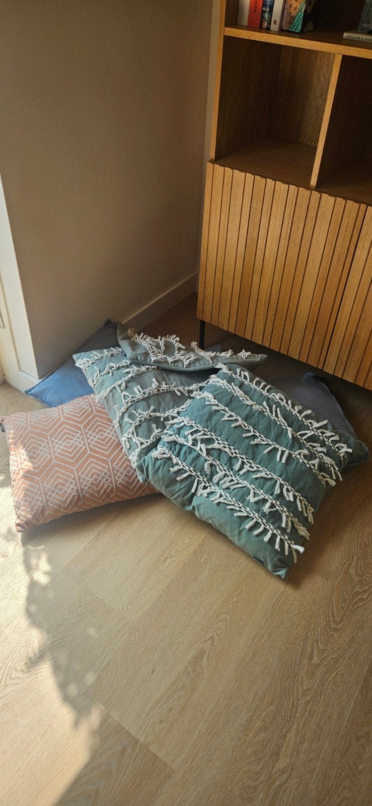 Diverse kussens: groen, blauw en oranje met patroon, Huis en Inrichting, Woonaccessoires | Kussens, Ophalen of Verzenden, Gebruikt