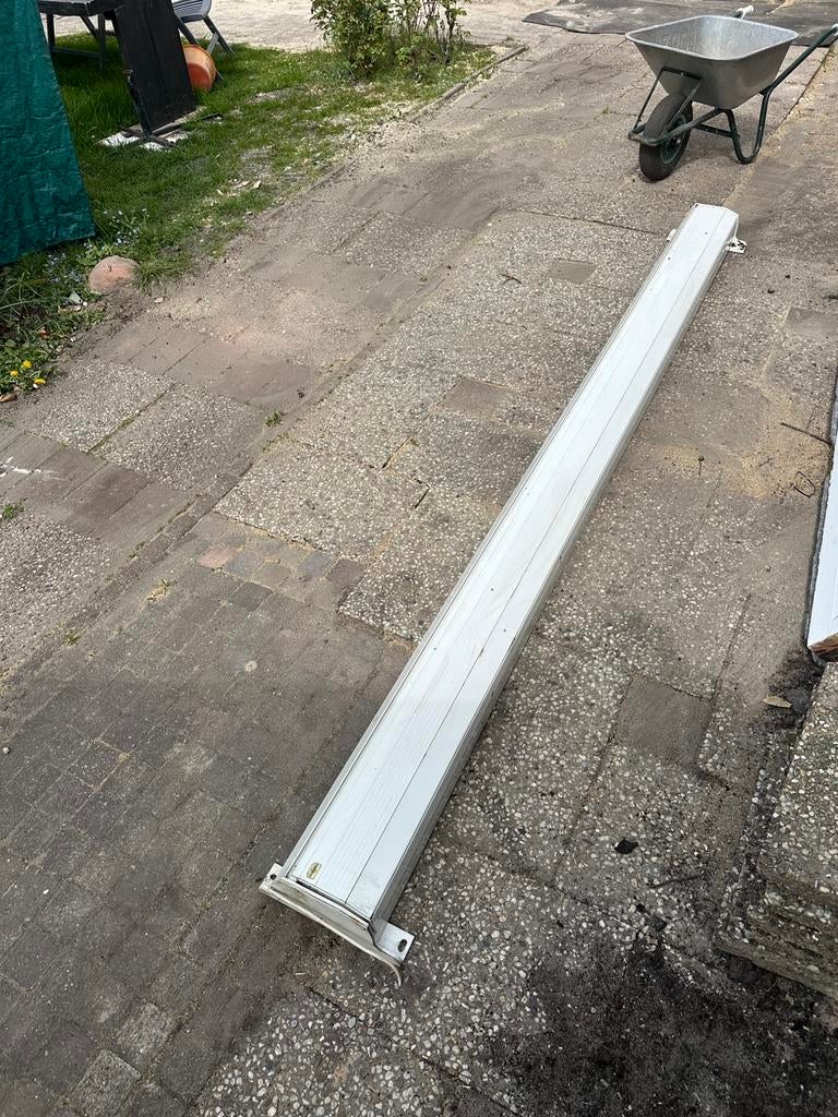 Elektrische zonnescherm 335cm breed, Ophalen, Elektrisch, Zo goed als nieuw, 150 tot 300 cm