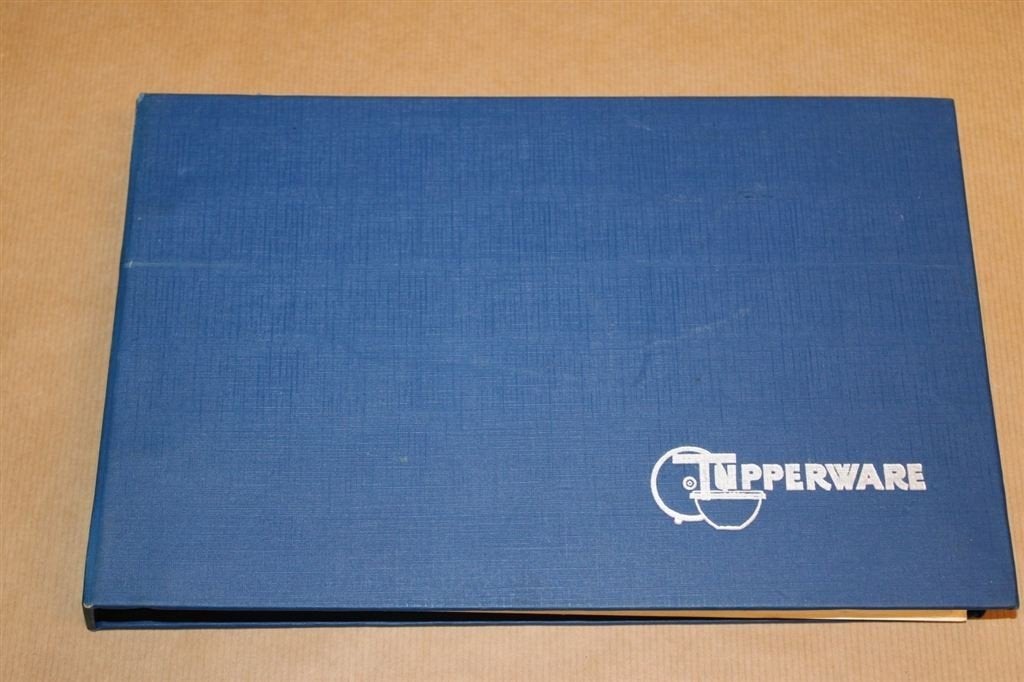 Zeldzame catalogus/ gids van Tupperware 1975 !!, Ophalen of Verzenden, Zo goed als nieuw