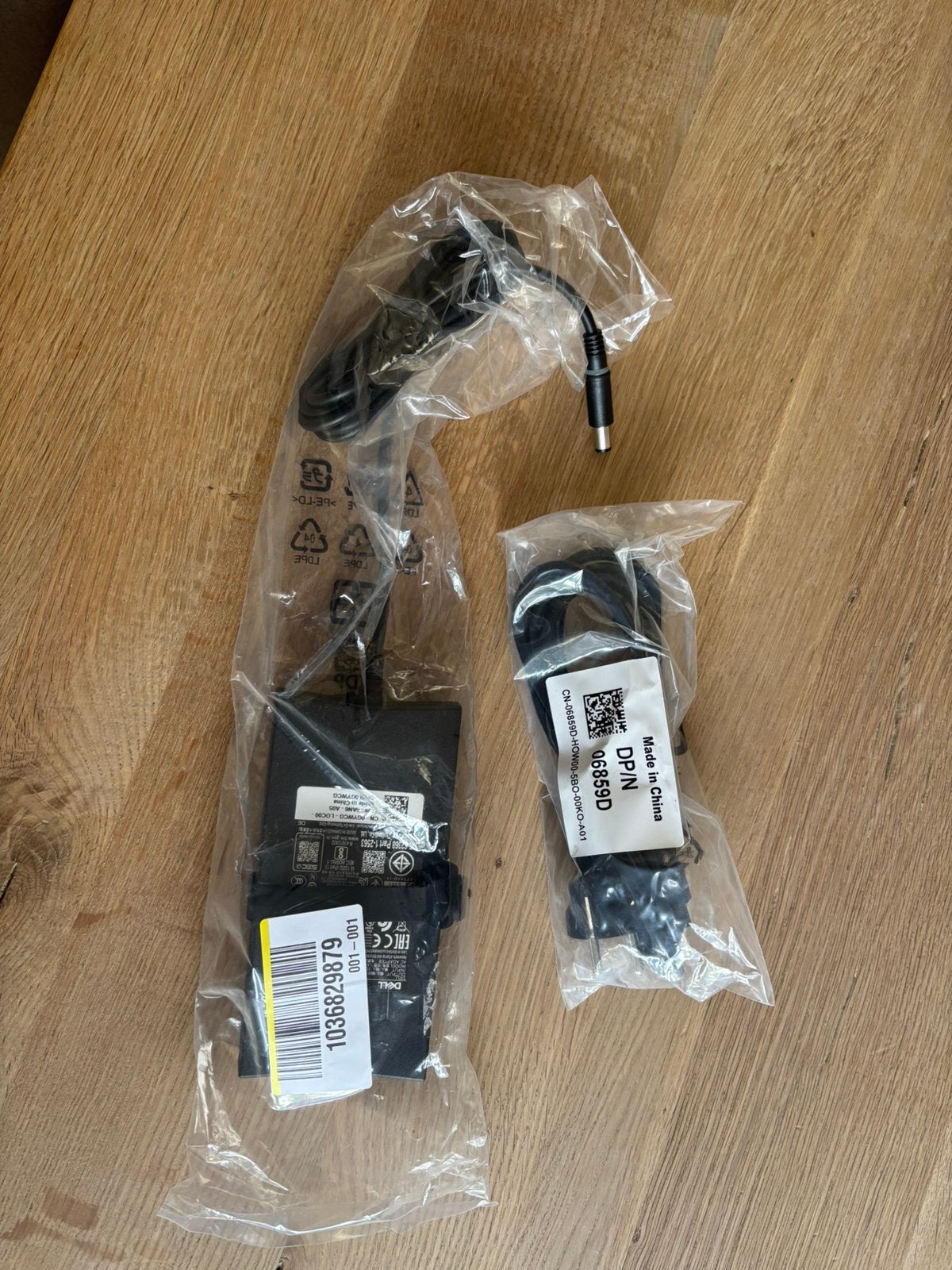 Dell adapter 130 Watt (splinternieuw!), Computers en Software, Ophalen of Verzenden, Nieuw