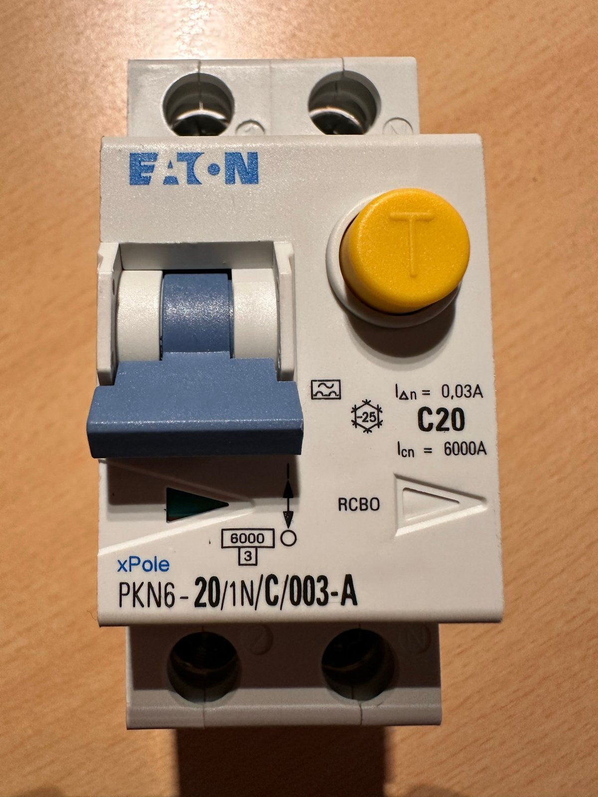 Eaton PKN6-20/1N/C/003-A Aardlekautomaat C20 0.03A, Ophalen of Verzenden, Gebruikt, Eaton, Aardlekautomaat
