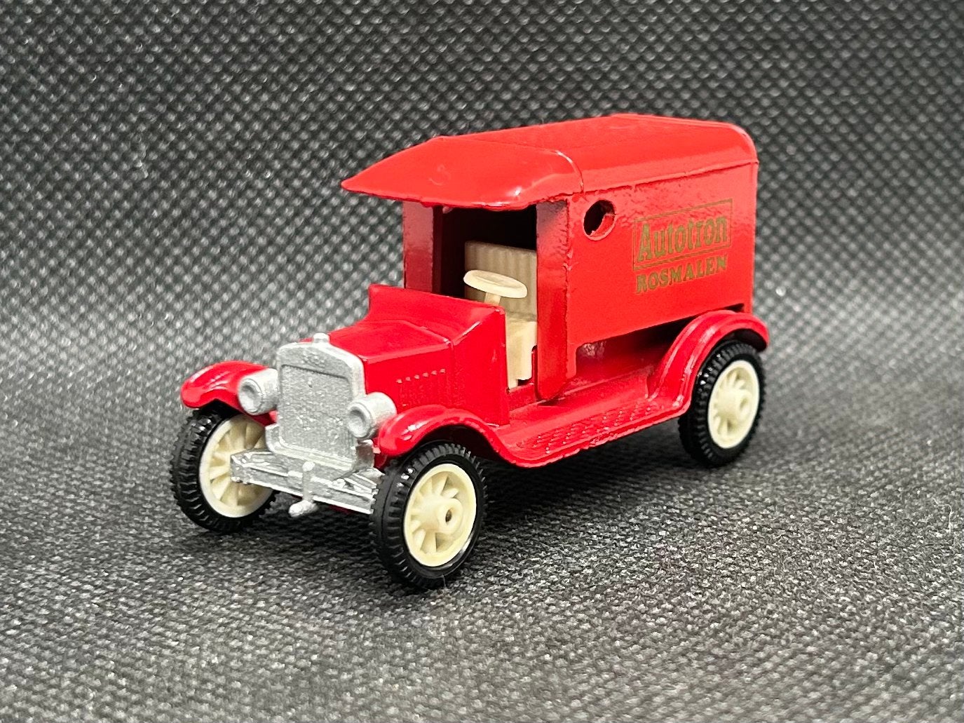 Efsi T Ford Autotron 1:64, Hobby en Vrije tijd, Modelauto's | Overige schalen, Verzenden, Zo goed als nieuw, Auto