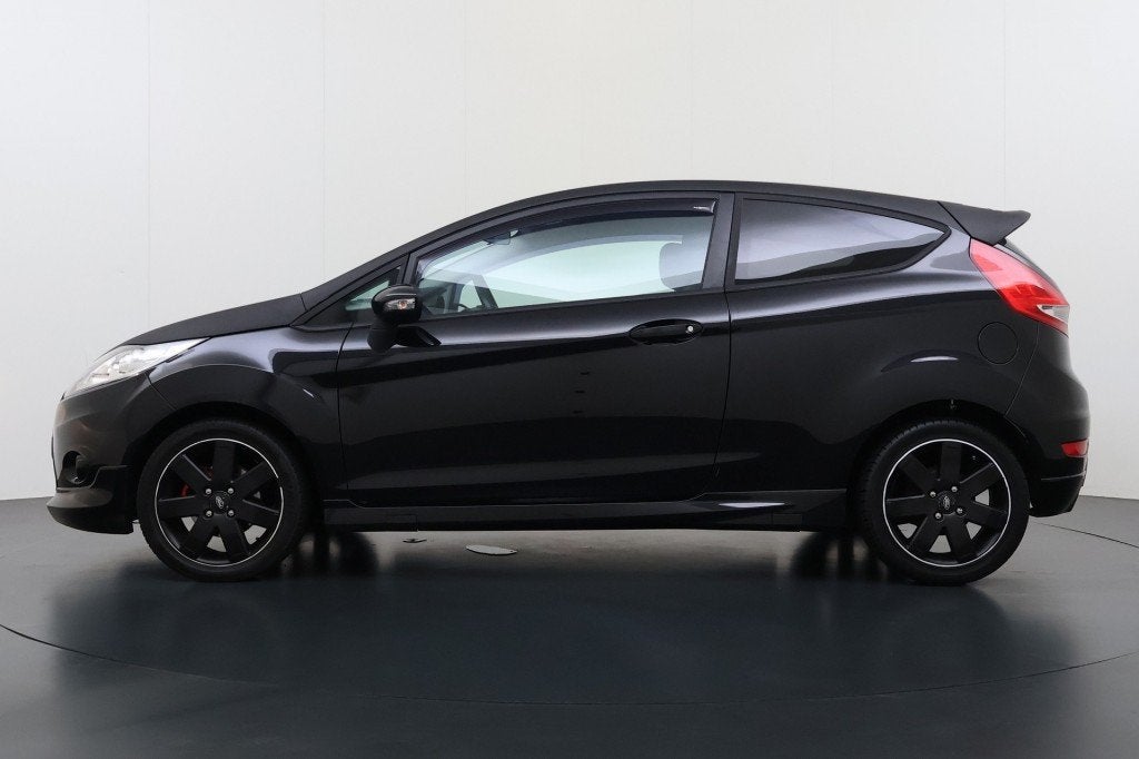Ford FIESTA 1.4I-16V TREND ST-Pack HB 3-DRS Unieke auto!!, Auto's, Voorwielaandrijving, Euro 5, 4 cilinders, Zwart