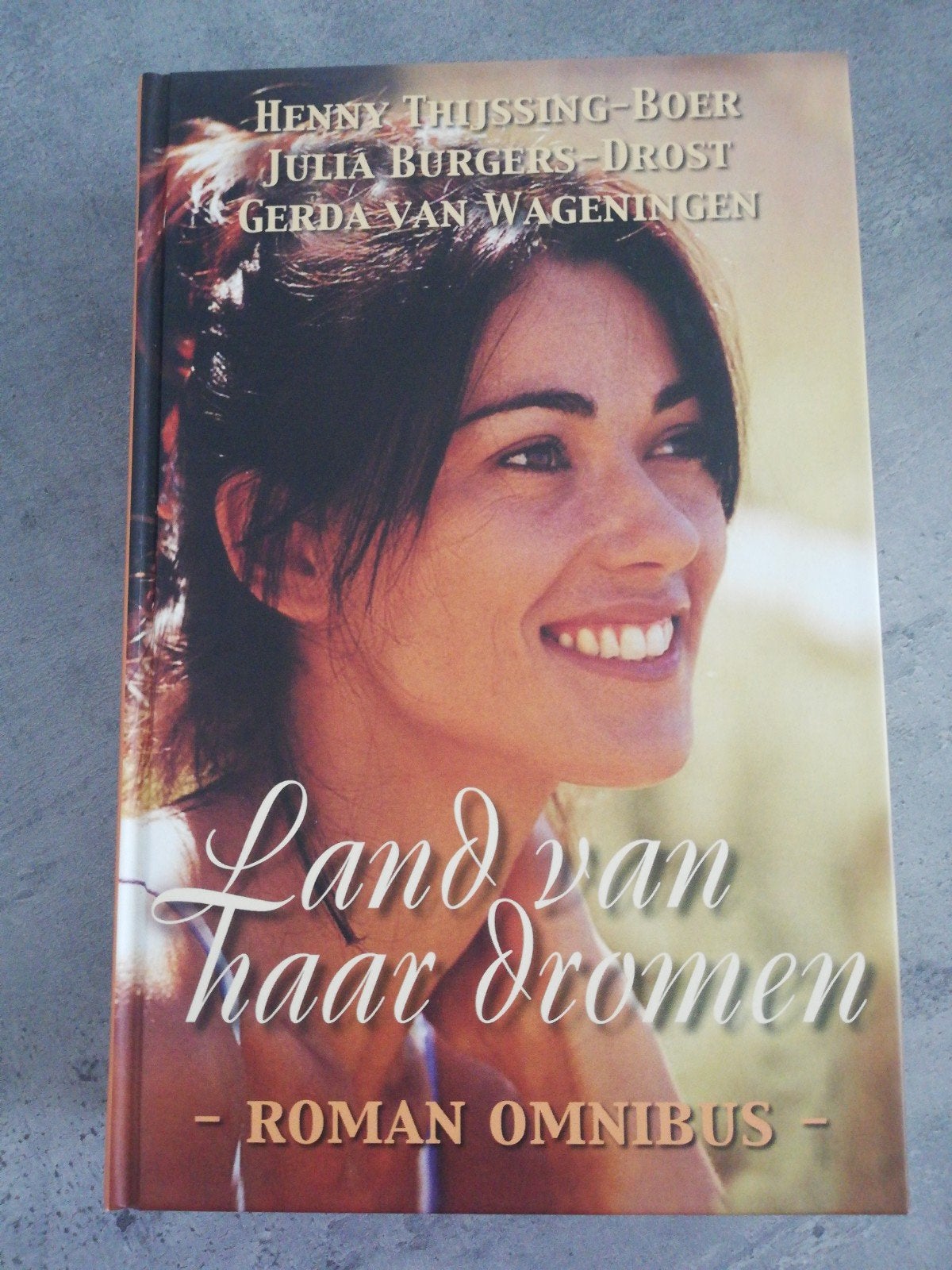 Roman omnibus land van haar dromen, Ophalen of Verzenden