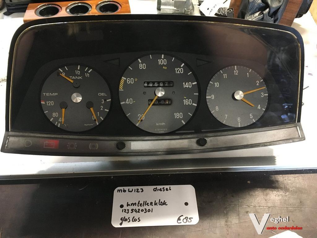 Mercedes W123  Diesel         Km Tellerklok       123 542 03, Gebruikt, -, -, Ophalen of Verzenden