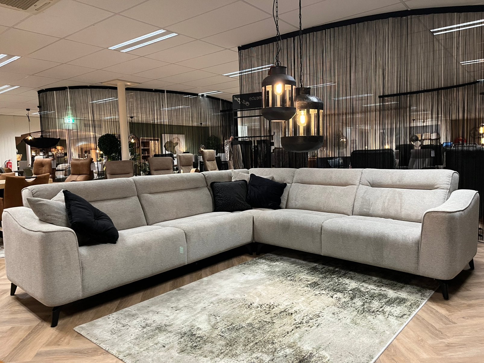 Nieuwe grote hoekbank 3 hoek 2.5 in mooie lichte stof, Ophalen, Zo goed als nieuw, Stof
