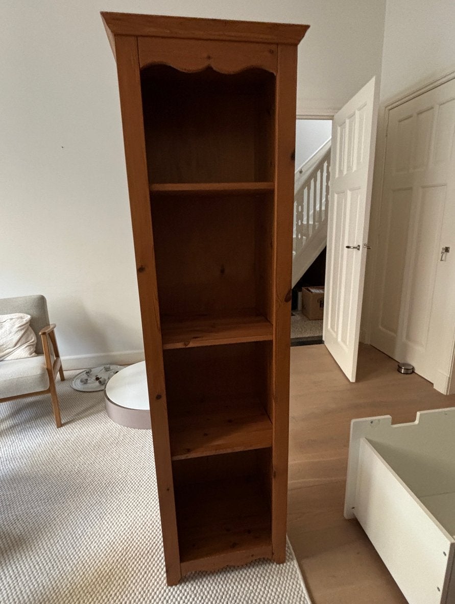 Ikea Makör smalle boekenkast van grenenhout, Ophalen, Met plank(en), Minder dan 50 cm, 200 cm of meer