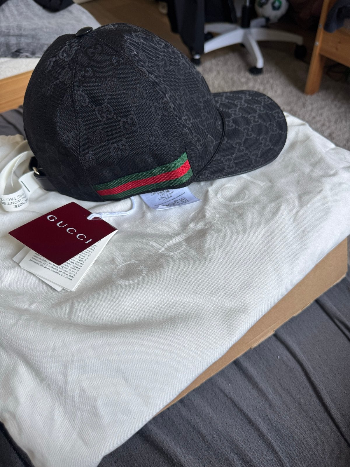 Gucci GG Supreme Web baseballpet, Ophalen of Verzenden, Zo goed als nieuw, One size fits all, Pet