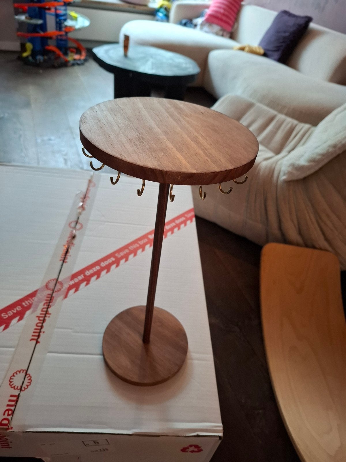 Sieradenstandaard Goud/Hout & Houten Sieradenboom, Sieraden, Tassen en Uiterlijk, Ophalen of Verzenden, Zo goed als nieuw