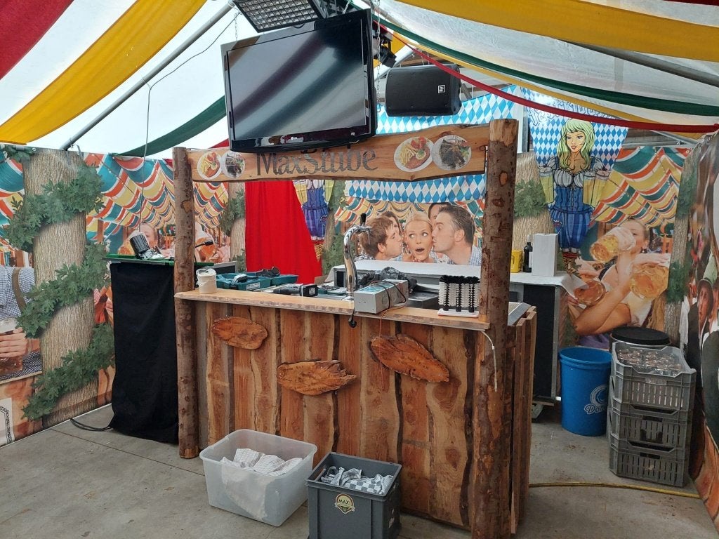 Complete Oktoberfesttent / Oktoberfeesttent / Oktoberfest, Ophalen