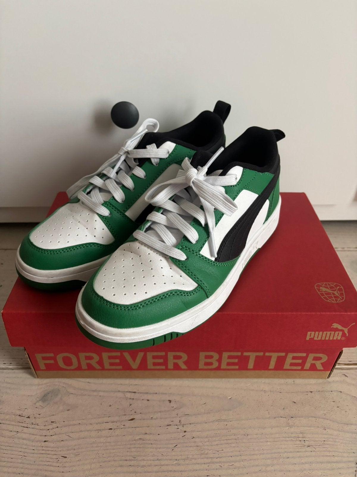Puma sneakers maat 37, Jongen of Meisje, Schoenen, Ophalen of Verzenden, Zo goed als nieuw