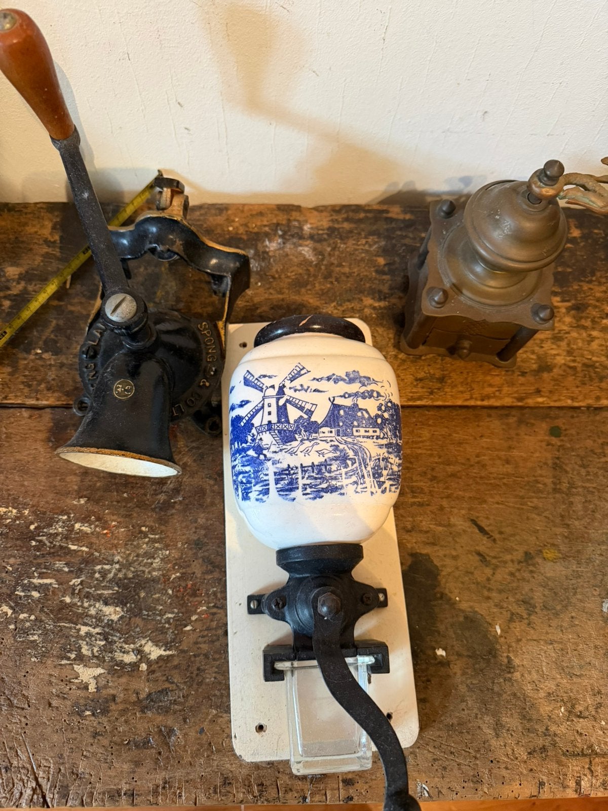 Oude en antieke koffiemolen en bonenmaler, Ophalen of Verzenden