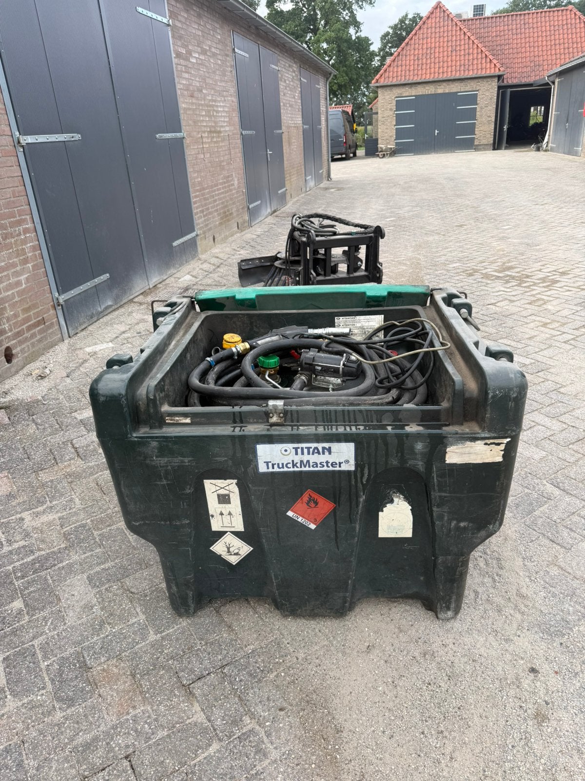Titan TruckMaster dieseltank met pomp –, Ophalen of Verzenden, Zo goed als nieuw