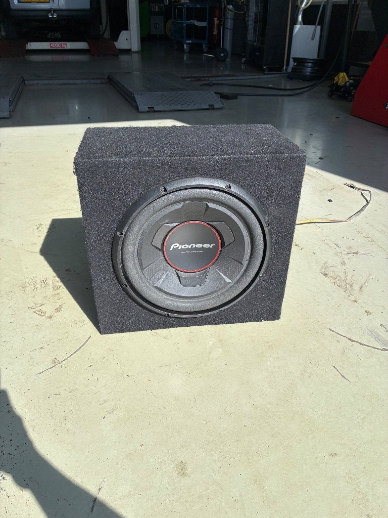 Pioneer auto subwoofer + versterker, Auto diversen, Autospeakers, Ophalen, Gebruikt