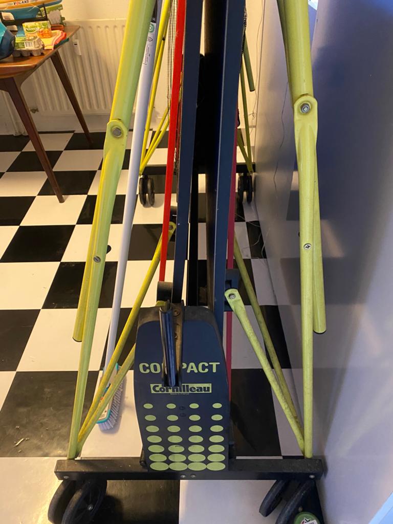 Cornilleau Tafeltennistafel - Opknapper voor hobbyist, Ophalen, Gebruikt, Tafel Indoor