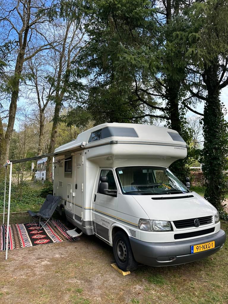 VW T4 2.5 TDI Karmann (2005) 194dKM, Caravans en Kamperen, Campers, Buscamper of Camperbus, Ringverwarming, Volkswagen, Treinzit