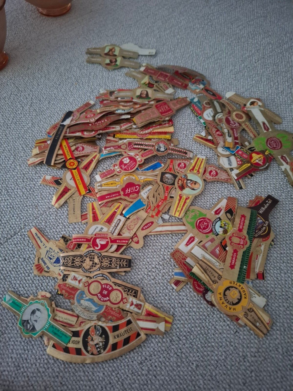 Grote collectie vintage sigarenbandjes, Verzamelen, Overige Verzamelen, Ophalen of Verzenden, Zo goed als nieuw
