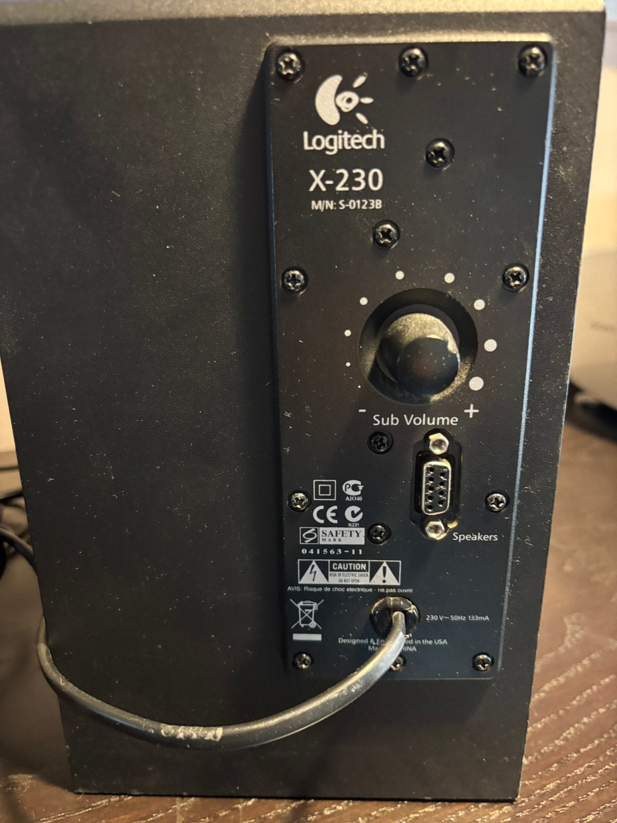 Logitech computer speakers, Ophalen of Verzenden, Minder dan 60 watt, Front, Rear of Stereo speakers, Overige merken