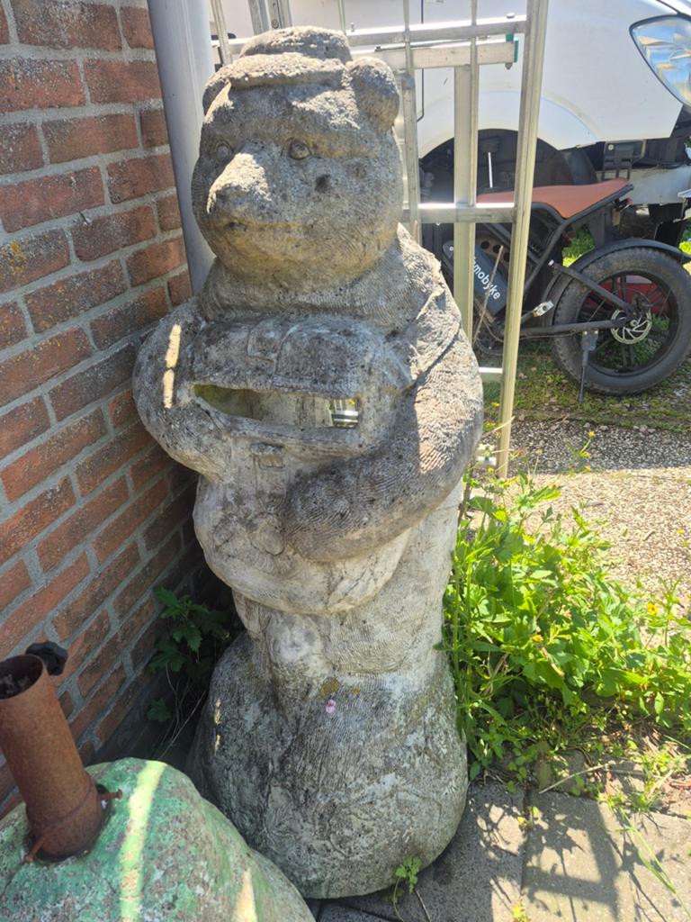 Brievenbus van beton in de vorm van een beer, Tuin en Terras, Ophalen, Gebruikt
