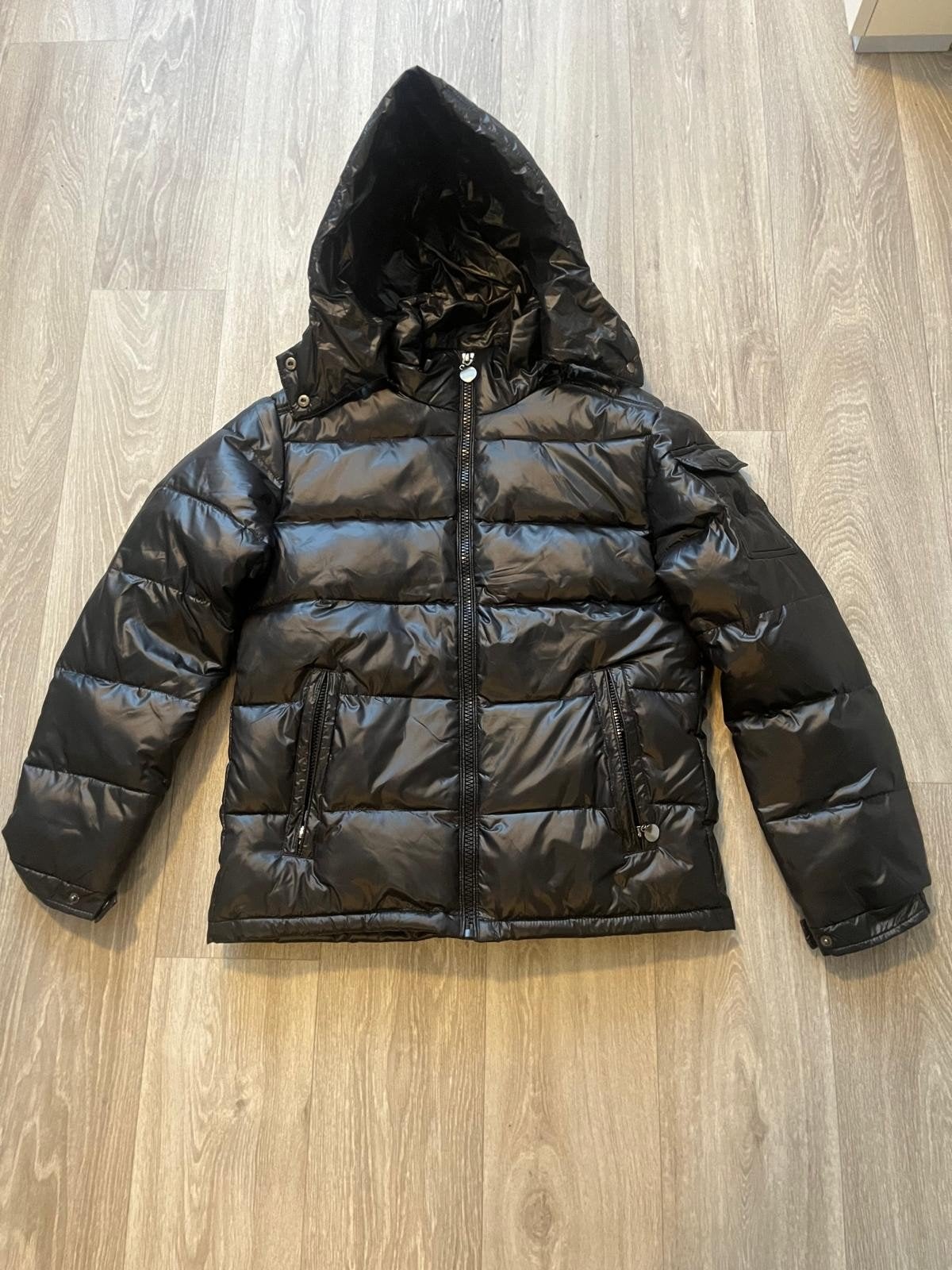 Zwarte glanzende puffer jas van Zara, Zara, Zwart, Nieuw, Overige maten