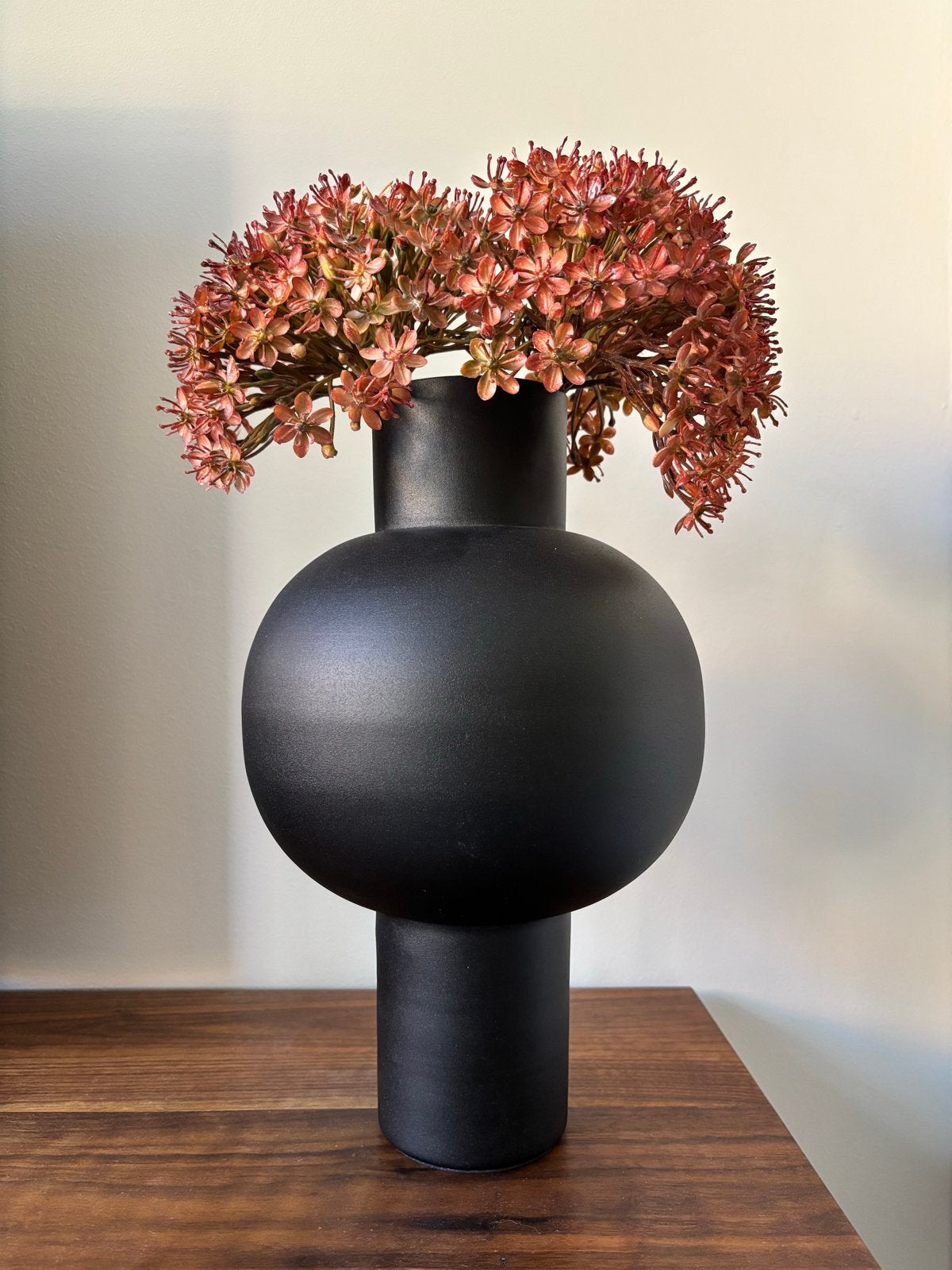 Jotex Waco metalen vaas zwart, 33 cm hoog, Ophalen of Verzenden, Zo goed als nieuw, Zwart, Metaal