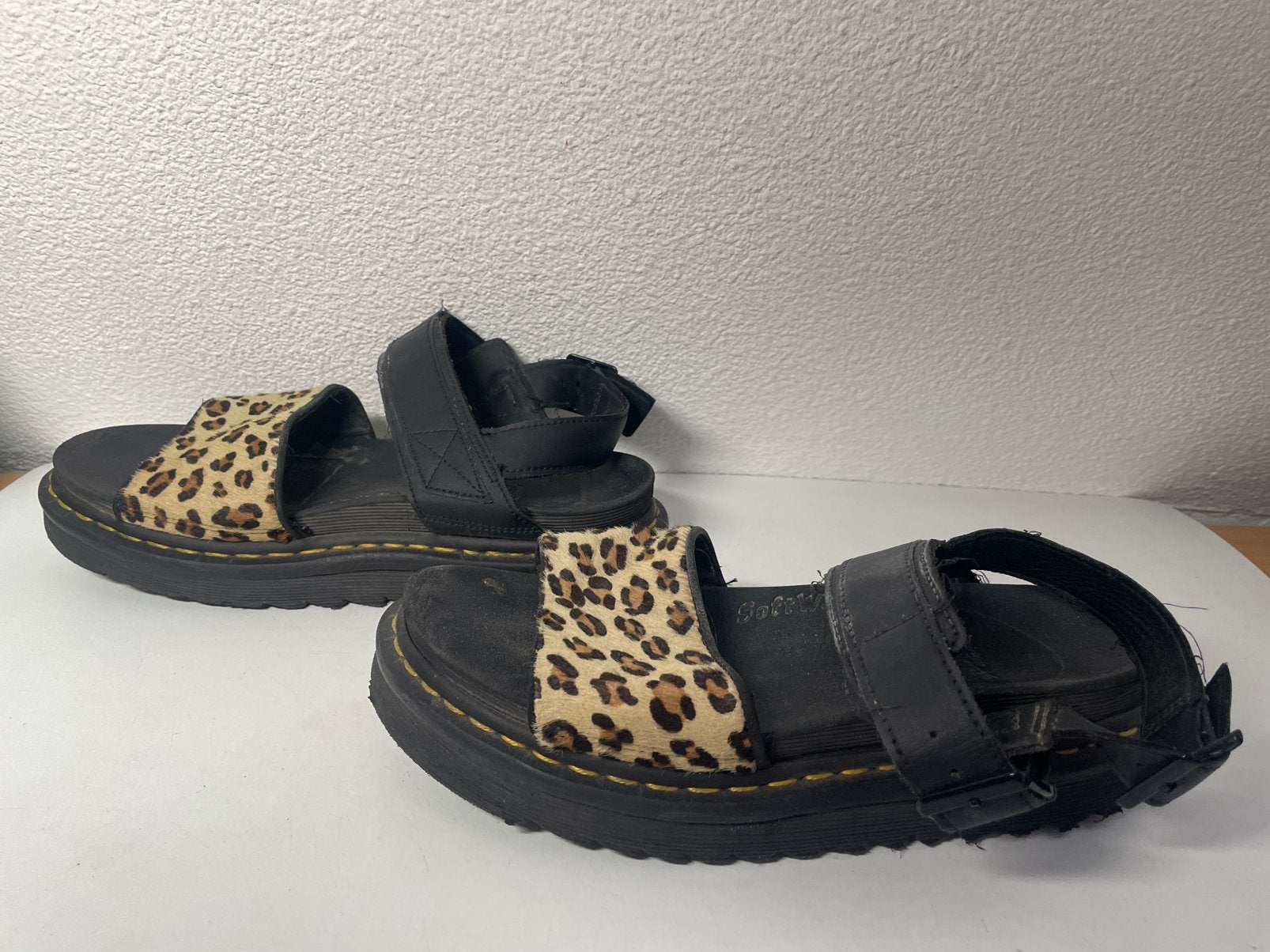 Dr. Martens plaform Sandalen Leopard maat 41, Ophalen of Verzenden, Gedragen, Overige kleuren, Sandalen of Muiltjes