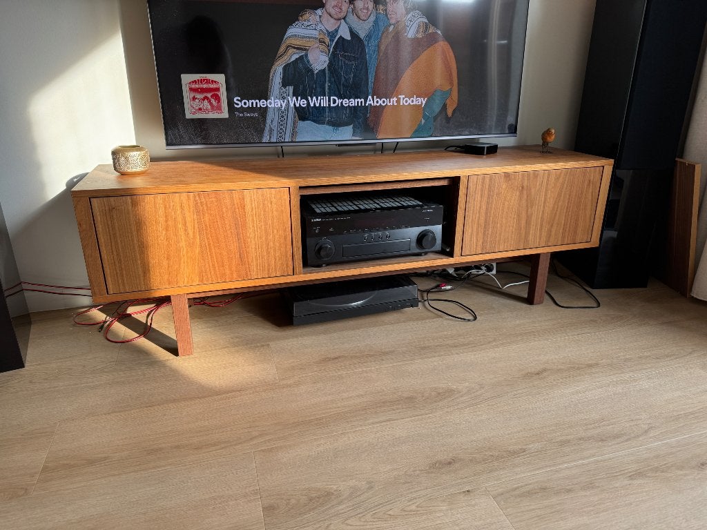 Tv meubel, Ophalen, Overige materialen, 150 tot 200 cm, Zo goed als nieuw