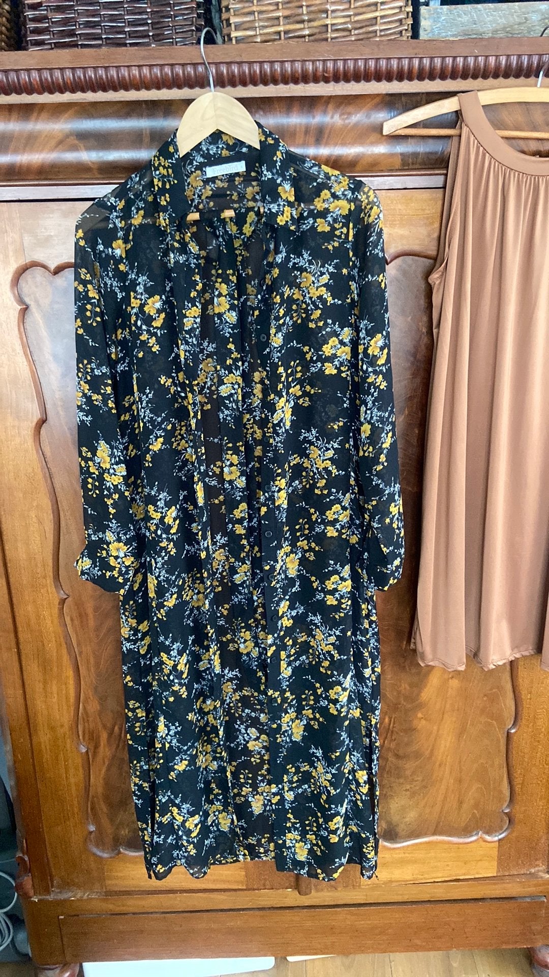 Lange transparante blouse Freebird mt S/M zwart bloemen, Maat 38/40 (M), Verzenden, Zwart, Gedragen