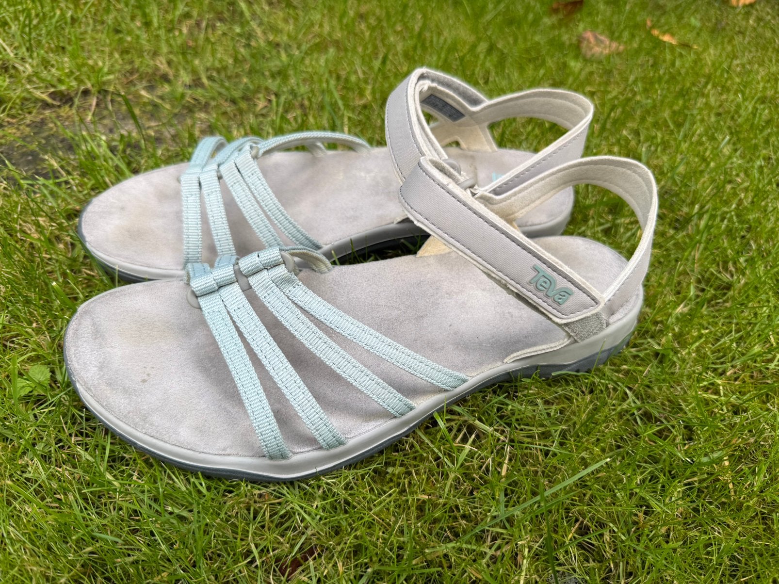 Teva dames sandalen mint groen / licht grijs maat 41, Zo goed als nieuw, Groen, Sandalen of Muiltjes, Ophalen of Verzenden