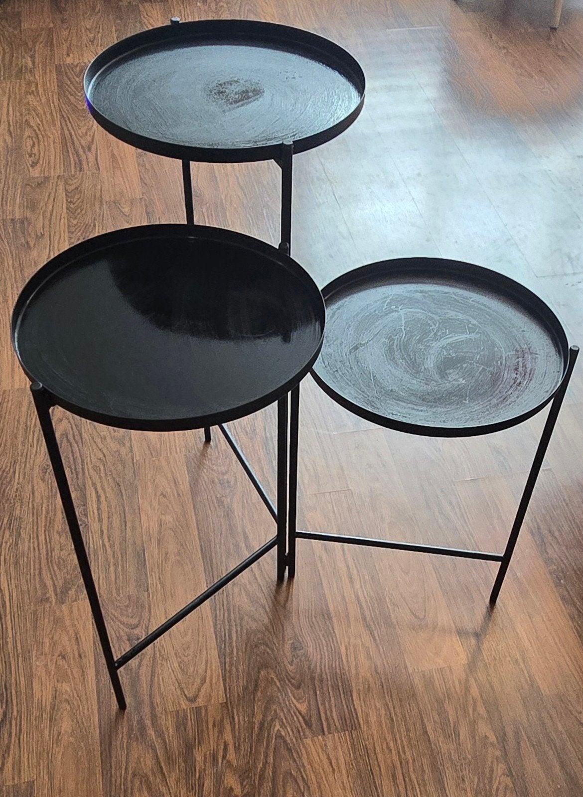 Zwarte metalen plantentafel 3 etages, Ophalen, Gebruikt, Metaal of Aluminium, Rond