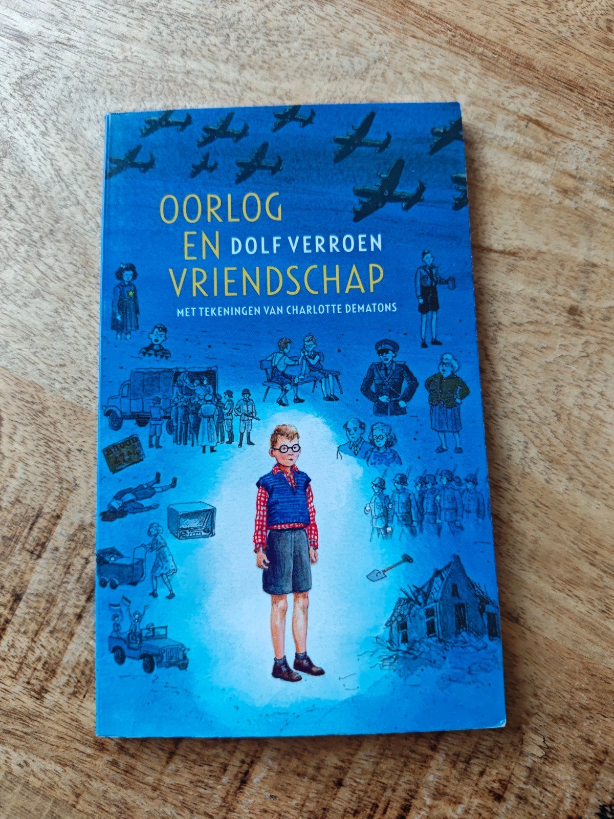 Dolf Verroen - Oorlog en vriendschap, Fictie algemeen, Ophalen of Verzenden, Dolf Verroen, Zo goed als nieuw