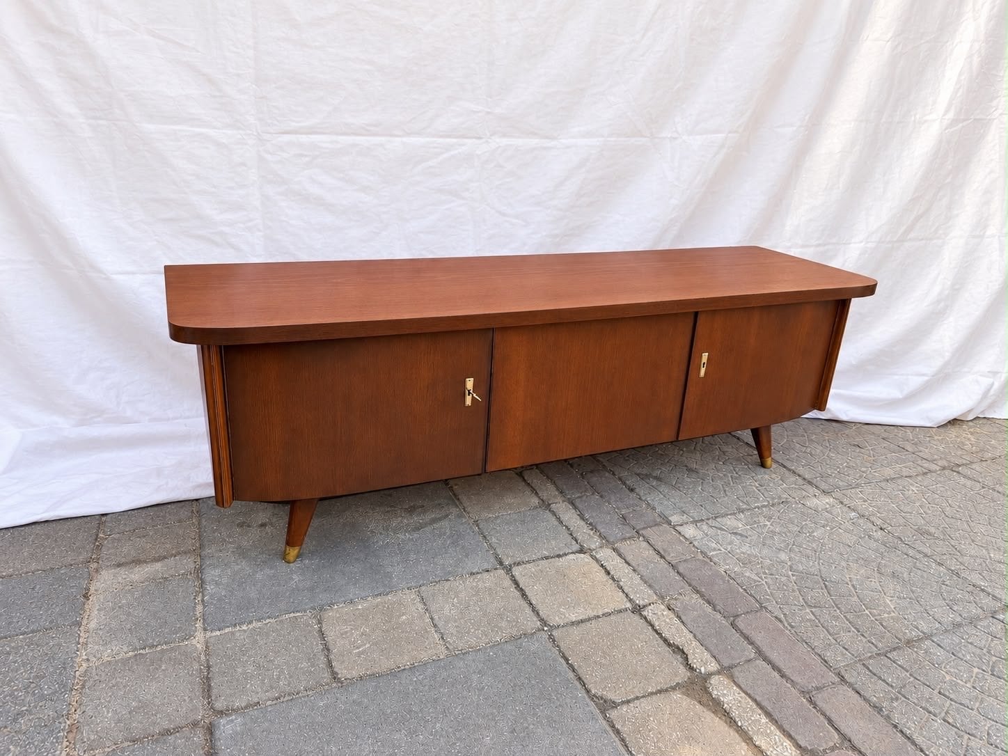 Vintage Dressoir / TV-meubel - 170 cm breed mid century, Gebruikt, 150 tot 200 cm, Ophalen of Verzenden, Met deur(en)