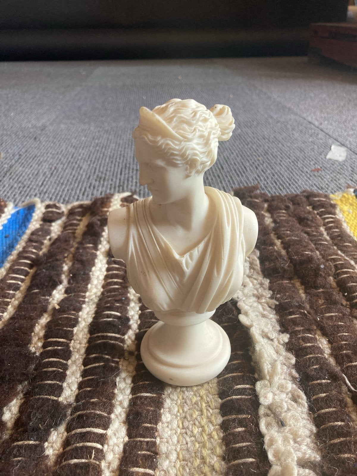 Albasten beeldje Diana, 15 cm hoog, Ophalen, Minder dan 20 cm, Handgemaakt, Beeld