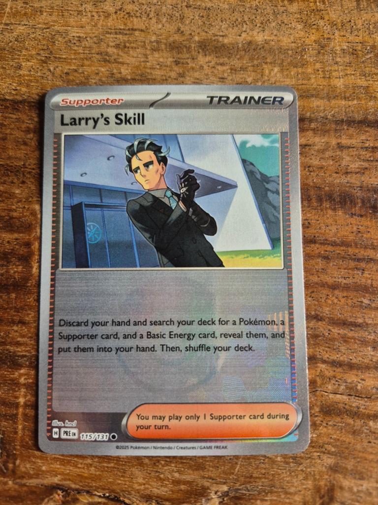 Larry's Skill Trainer Kaart Pokémon TCG 115/131 pokebal Foil, Ophalen of Verzenden, Zo goed als nieuw, Losse kaart, Foil