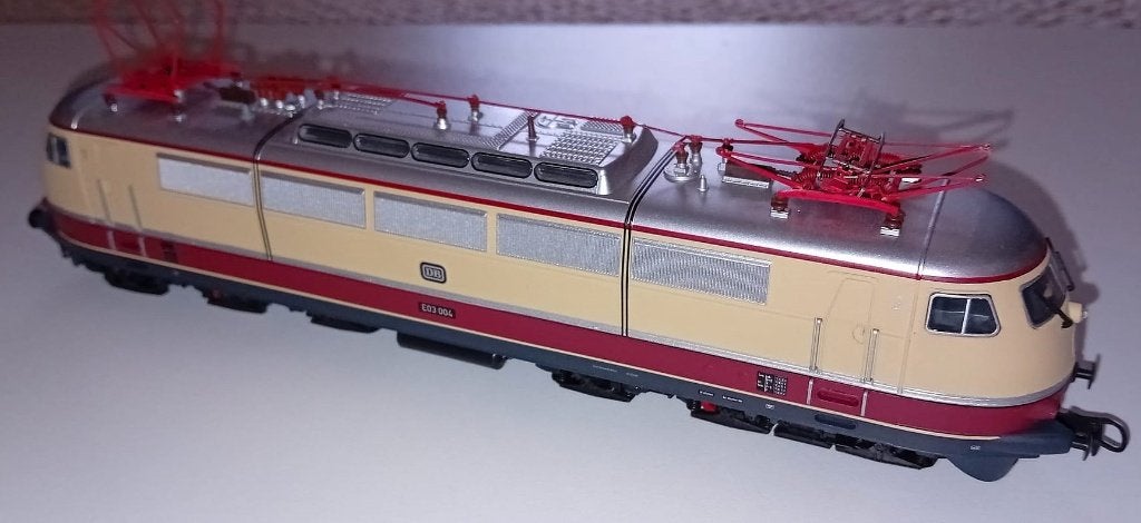 Rivarossi HR2046 DB	E-loc E03 004 creme/rood nieuwstaat, Overige merken, Nieuw, Ophalen of Verzenden, Analoog