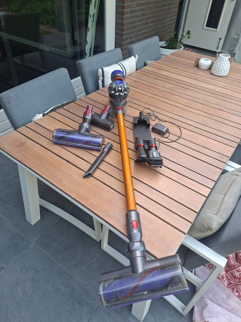 Dyson v8 absolute steelstofzuiger., Witgoed en Apparatuur, Stofzuigers, Ophalen of Verzenden