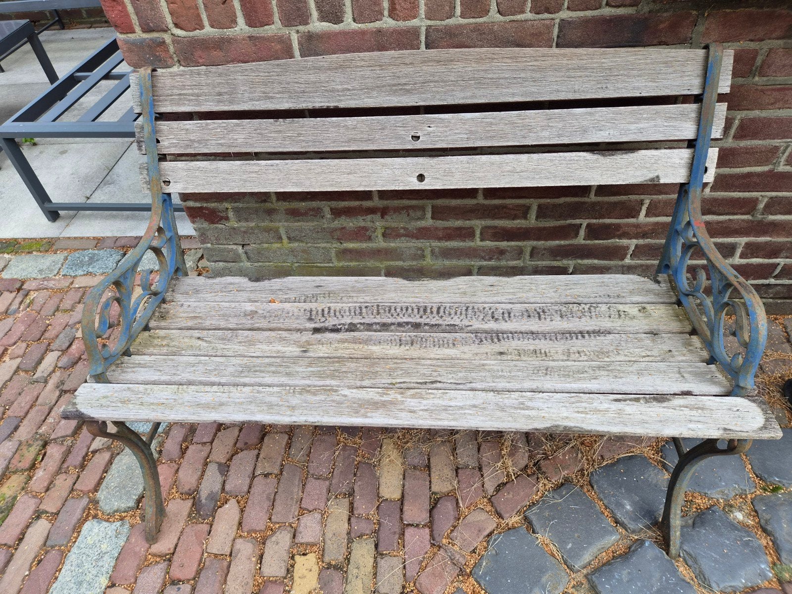 Gietijzeren tuinbankje met houten zitting, Tuin en Terras, Ophalen, Gebruikt, Hout