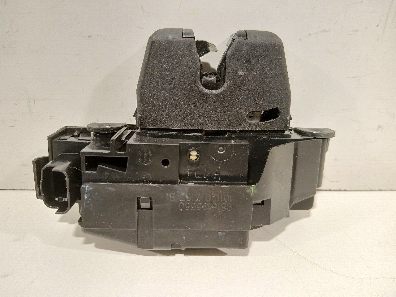 Slot mechaniek kofferdeksel achterklep elektrisch DS DS 7, Onderdelen@venauto.nl, Van der Ven Autorecycling B.V., Gebruikt, Ettenseweg 76, 4706 PB Roosendaal, The Netherlands