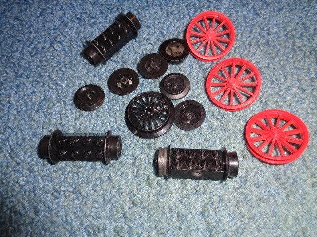 Partij P285=Lego trein wielen