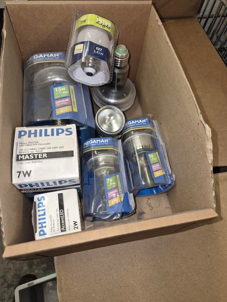 Partij diverse lampen en lichtbronnen led e27 e14, Ophalen of Verzenden